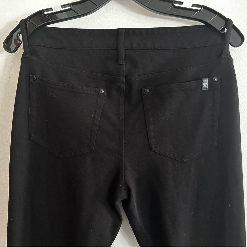 Black stretchy mid rise Joe’s panta